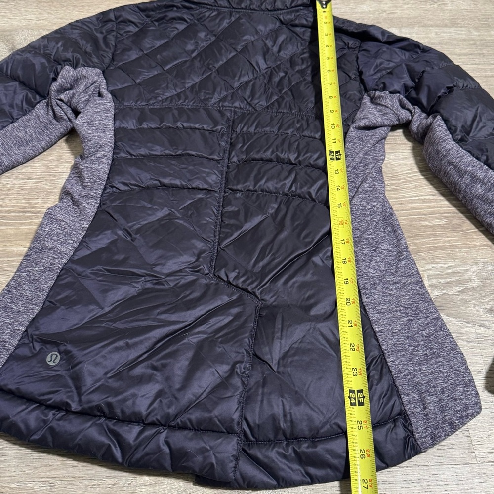 Lululemon Down For A Run Pullover Blue 6 - Picture 8 of 9